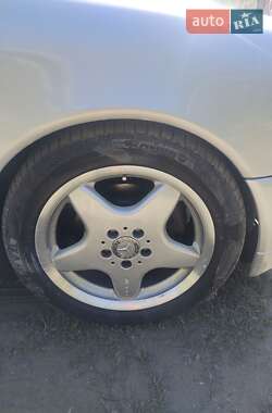 Седан Mercedes-Benz E-Class 2001 в 