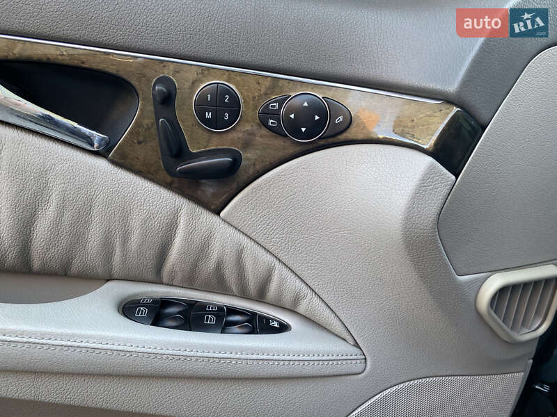 Седан Mercedes-Benz E-Class 2005 в Одессе фото 13 Седан Mercedes-Benz E-Class 2005 в Одессе