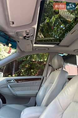 Седан Mercedes-Benz E-Class 2000 в 