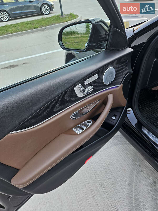 Седан Mercedes-Benz E-Class 2016 в Ровно