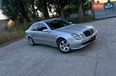 Седан Mercedes-Benz E-Class 2002 в Черновцах