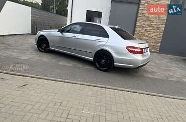 Седан Mercedes-Benz E-Class 2009 в 