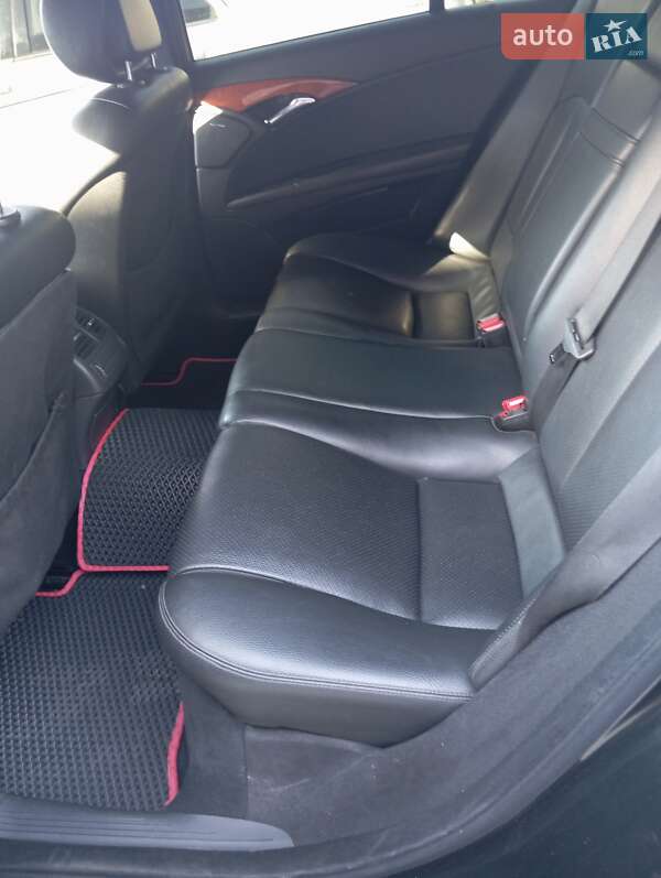 Седан Mercedes-Benz E-Class 2006 в Львові