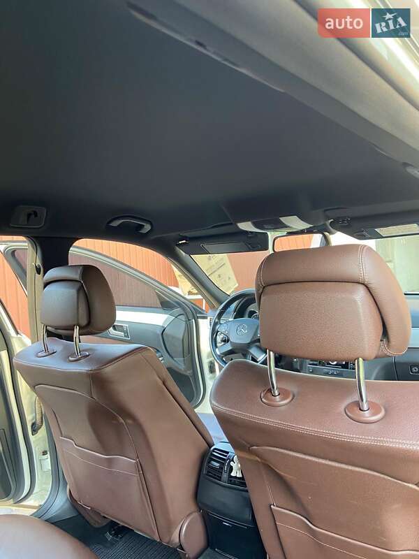 Універсал Mercedes-Benz E-Class 2010 в Южному