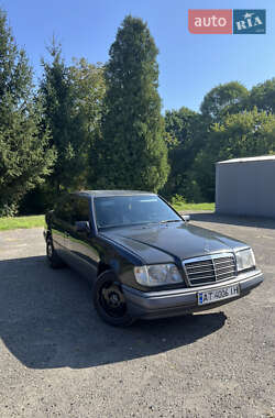Седан Mercedes-Benz E-Class 1995 в Ивано-Франковске