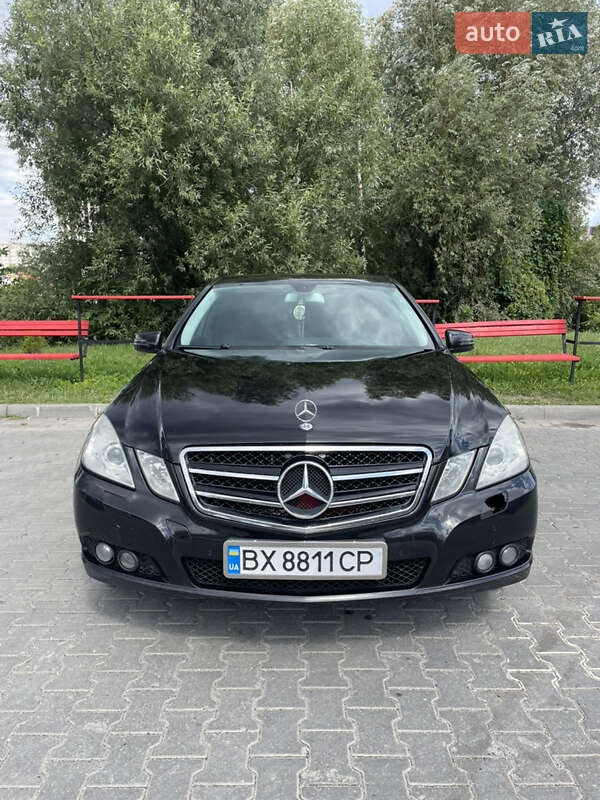 Седан Mercedes-Benz E-Class 2009 в Хмельницком
