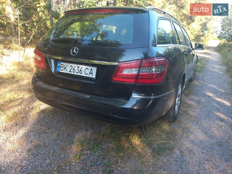 Универсал Mercedes-Benz E-Class 2010 в Луцке