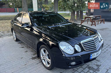 Седан Mercedes-Benz E-Class 2008 в 