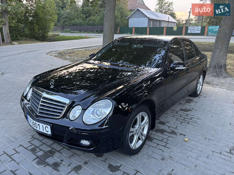Седан Mercedes-Benz E-Class 2008 в Ивано-Франковске