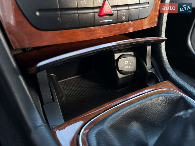 Седан Mercedes-Benz E-Class 2008 в Ивано-Франковске