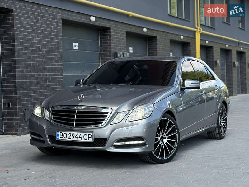 Mercedes-Benz E-Class 2011