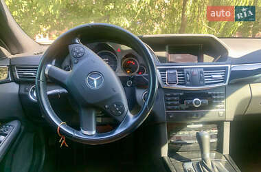 Седан Mercedes-Benz E-Class 2010 в 