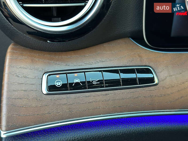 Універсал Mercedes-Benz E-Class 2017 в Львові