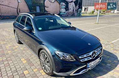 Универсал Mercedes-Benz E-Class 2017 в 