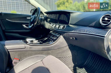 Универсал Mercedes-Benz E-Class 2017 в 