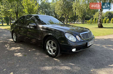 Седан Mercedes-Benz E-Class 2004 в 