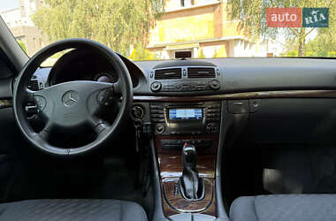 Седан Mercedes-Benz E-Class 2004 в 