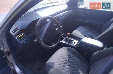 Седан Mercedes-Benz E-Class 1996 в 