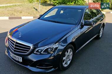 Седан Mercedes-Benz E-Class 2015 в Ровно
