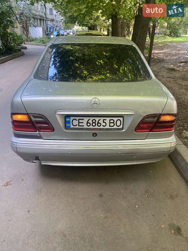 Седан Mercedes-Benz E-Class 1999 в Черновцах