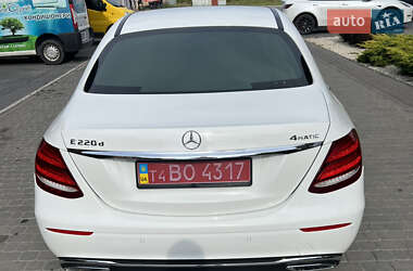 Седан Mercedes-Benz E-Class 2018 в 