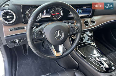 Седан Mercedes-Benz E-Class 2018 в 