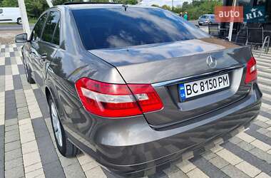 Седан Mercedes-Benz E-Class 2010 в 