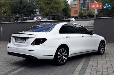 Седан Mercedes-Benz E-Class 2018 в 
