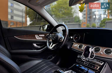 Седан Mercedes-Benz E-Class 2018 в 
