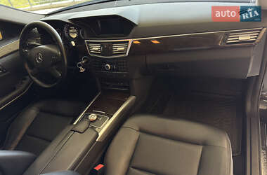 Седан Mercedes-Benz E-Class 2012 в 