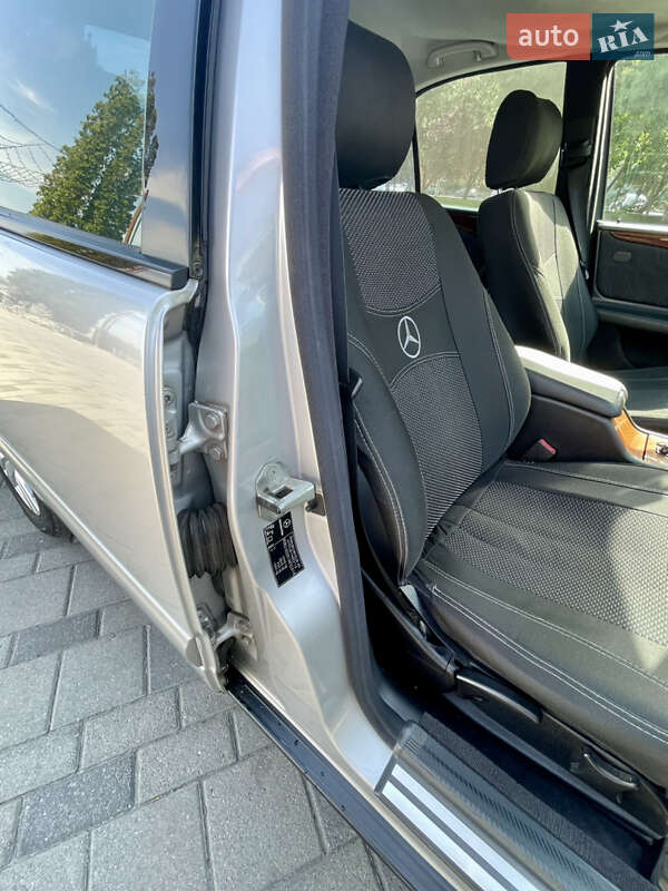 Седан Mercedes-Benz E-Class 1999 в Днепре