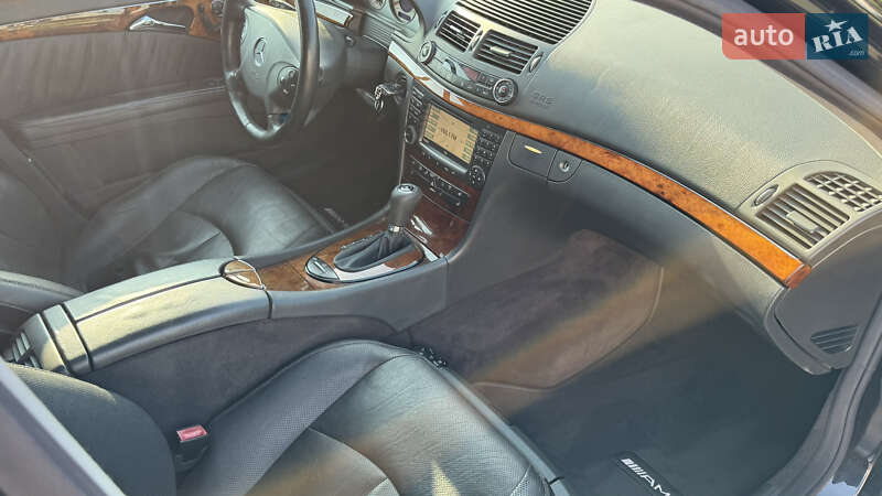 Седан Mercedes-Benz E-Class 2004 в Киеве