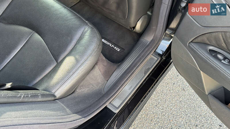 Седан Mercedes-Benz E-Class 2004 в Киеве