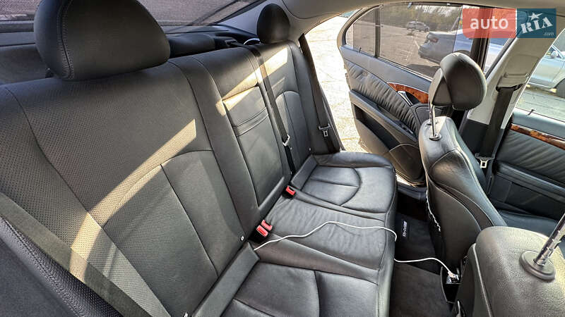 Седан Mercedes-Benz E-Class 2004 в Киеве фото 20 Седан Mercedes-Benz E-Class 2004 в Киеве