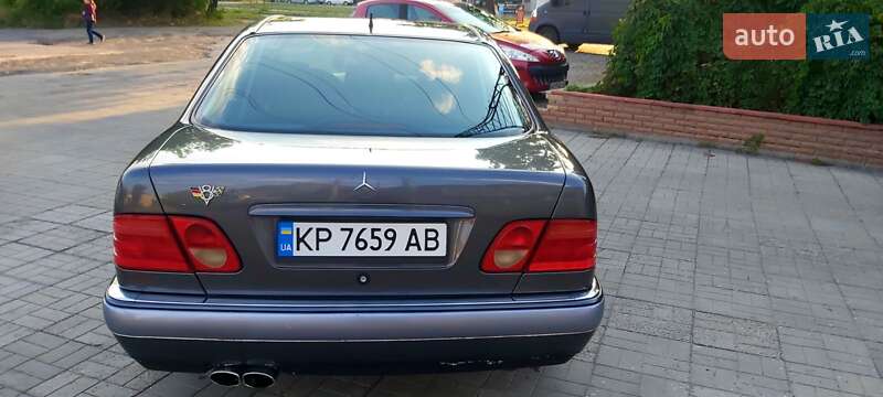 Седан Mercedes-Benz E-Class 1999 в Запорожье