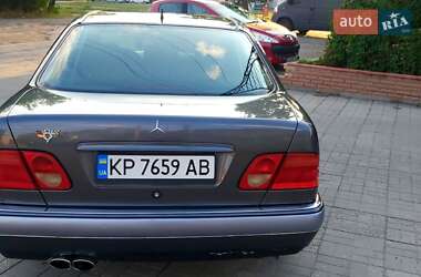 Седан Mercedes-Benz E-Class 1999 в 