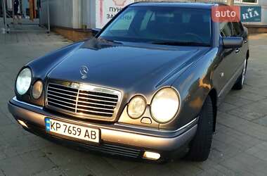 Седан Mercedes-Benz E-Class 1999 в 