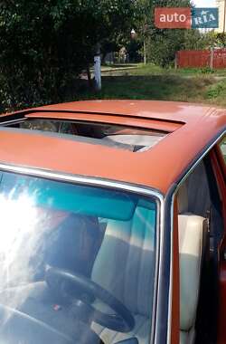 Седан Mercedes-Benz E-Class 1979 в 