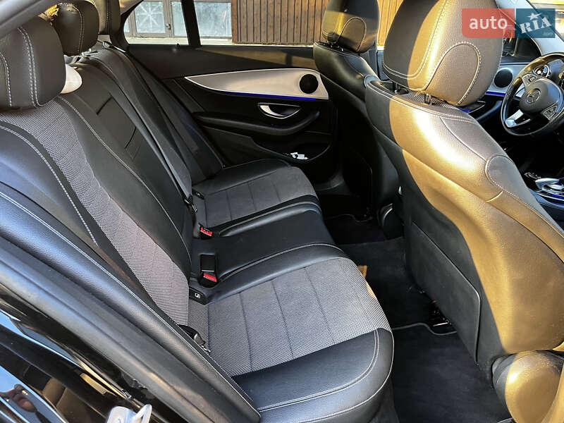 Седан Mercedes-Benz E-Class 2016 в Луцьку