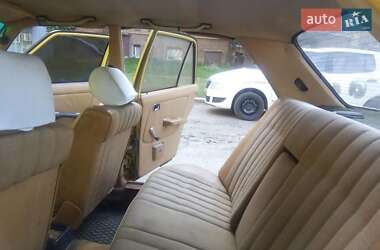 Седан Mercedes-Benz E-Class 1979 в 