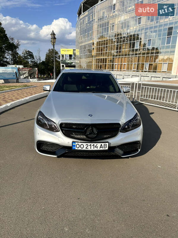Mercedes-Benz E-Class 2015