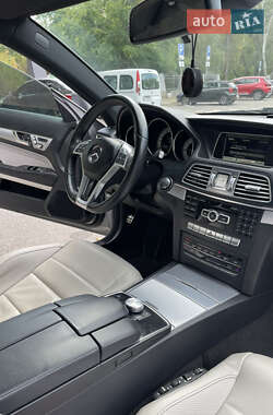 Купе Mercedes-Benz E-Class 2013 в 