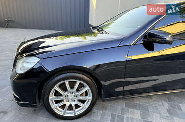 Седан Mercedes-Benz E-Class 2012 в 