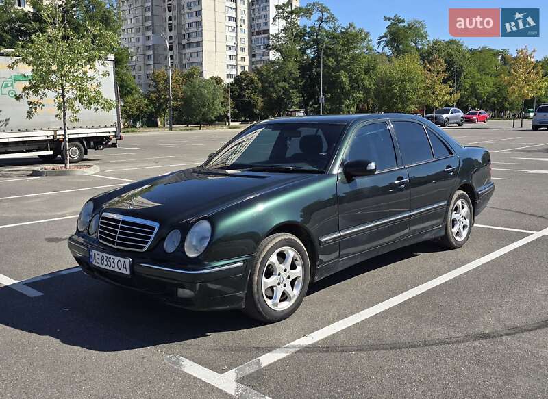 Mercedes-Benz E-Class 2001