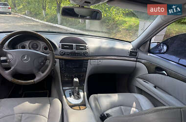Седан Mercedes-Benz E-Class 2003 в 