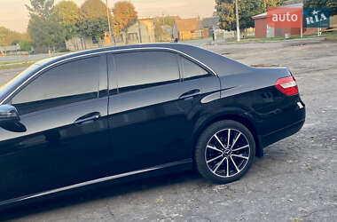Седан Mercedes-Benz E-Class 2010 в 