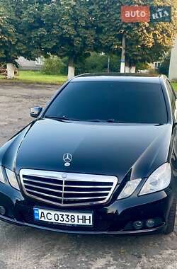 Седан Mercedes-Benz E-Class 2010 в 
