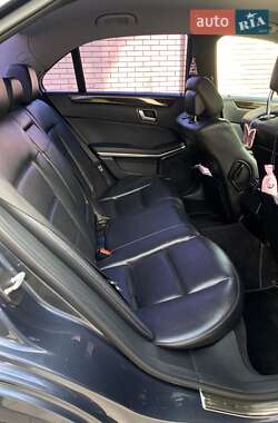 Седан Mercedes-Benz E-Class 2012 в 