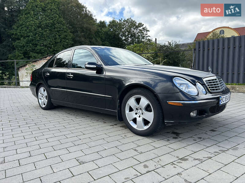 Седан Mercedes-Benz E-Class 2003 в Долине