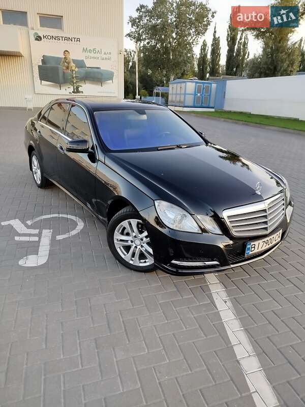 Седан Mercedes-Benz E-Class 2012 в Горишних Плавнях